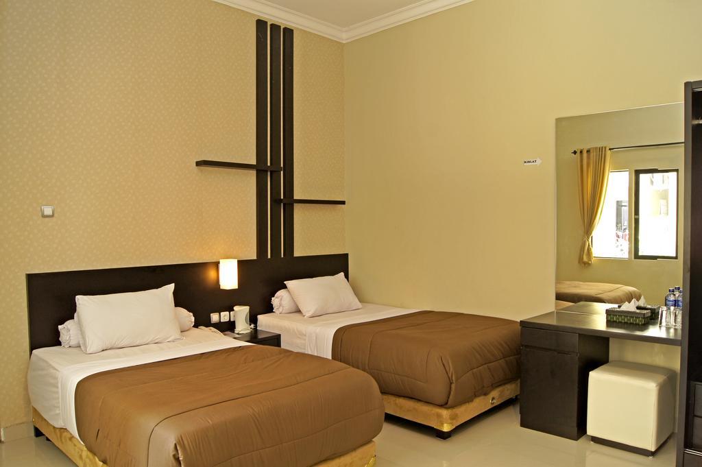 The Winner Premier Hotel Pemalang Exteriér fotografie
